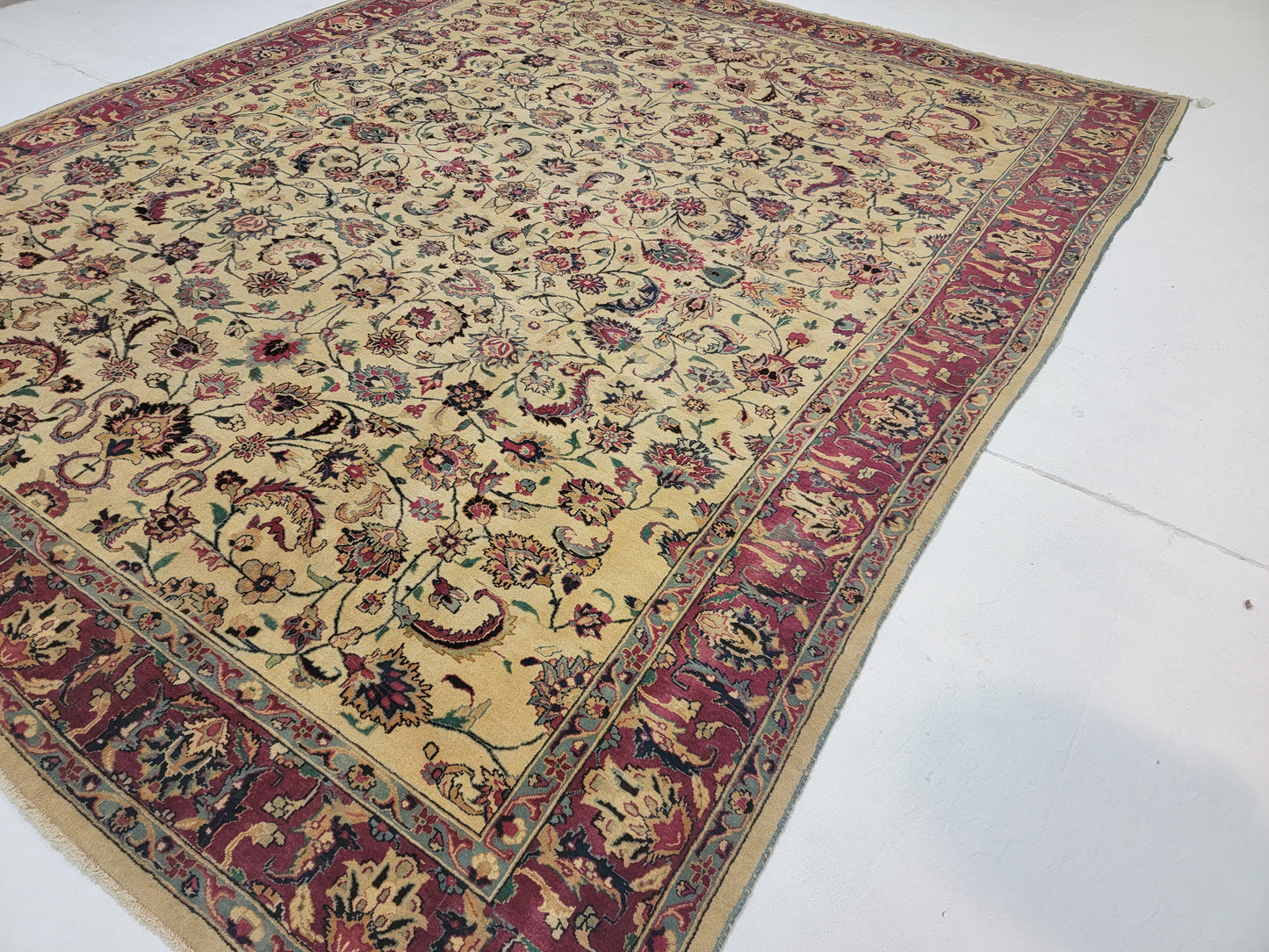 Hand-Knotted Wool Rug Kashmar 9'8" x 12'6"