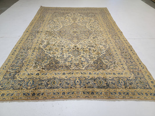 Hand-Knotted Wool Rug Kashan 8'6" x 11'
