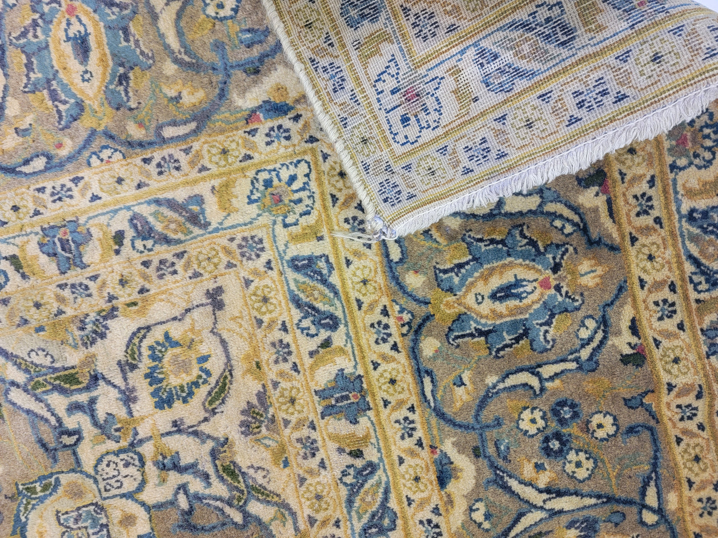 Hand-Knotted Wool Rug Kashan 8'6" x 11'