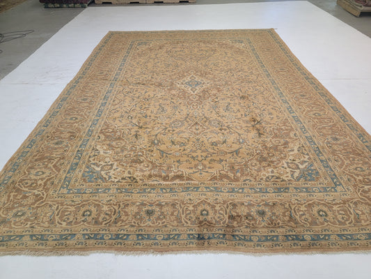 Hand-Knotted Wool Rug Kashan 10' x 14'