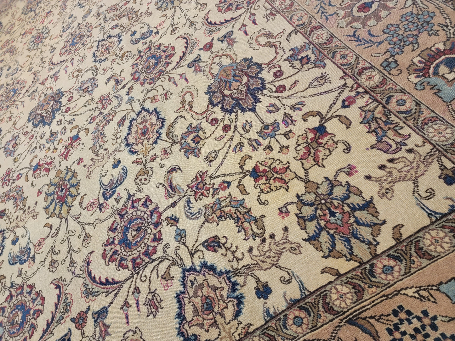 Hand-Knotted Wool Rug Tabriz 9'6" x 12'3"