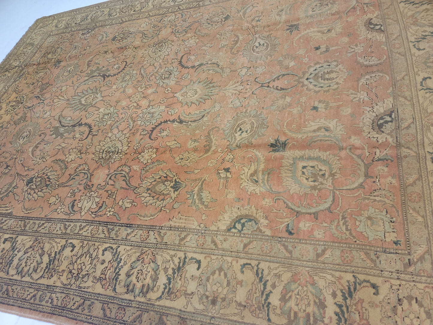 Hand-Knotted Wool Rug Tabriz 9'6"x12'6"