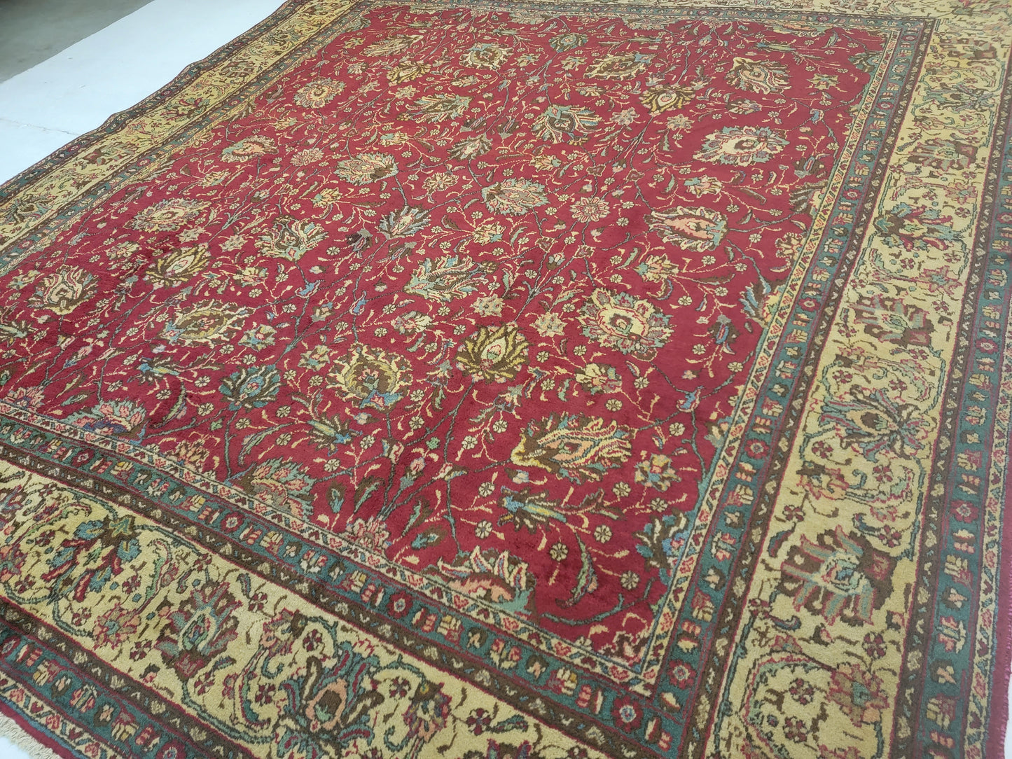 Hand-Knotted Wool Rug Tabriz 9'6"x12'3"