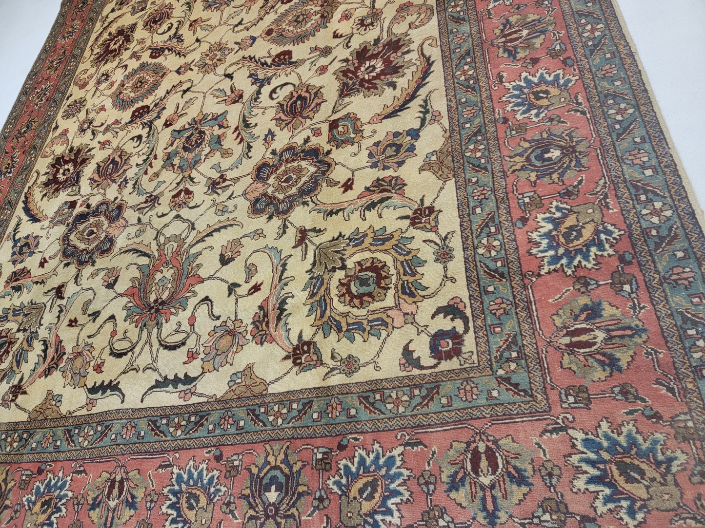 Hand-Knotted Wool Rug Tabriz 9'9'"x12'7"