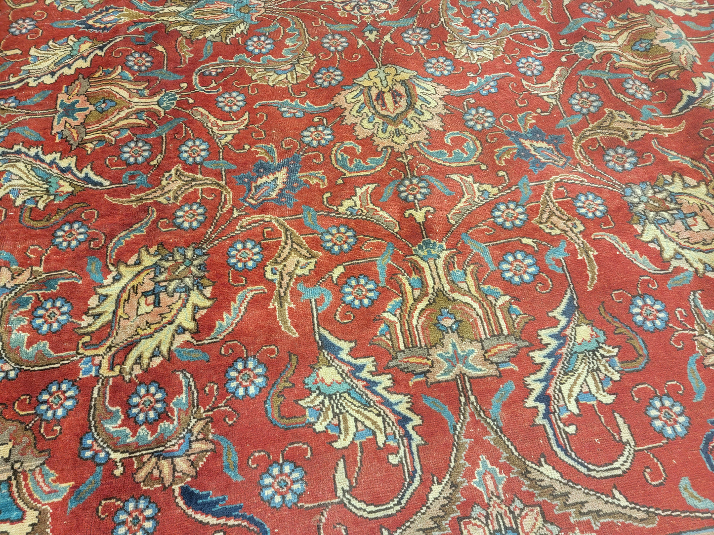 Hand-Knotted Wool Rug Tabriz 9'5"x12'3"