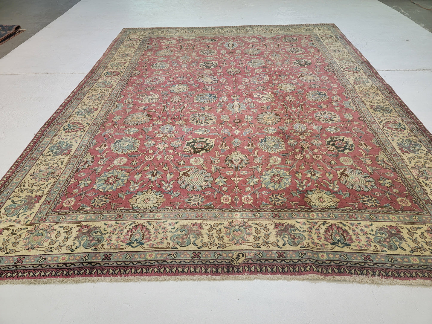 Hand-Knotted Wool Rug Tabriz 9'6" x 12'9"