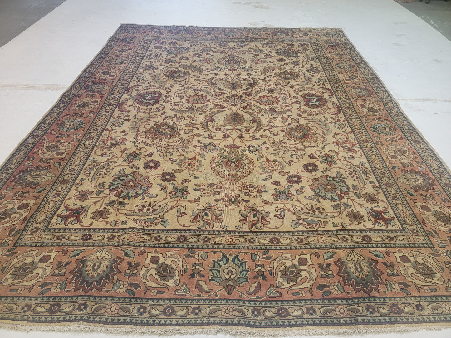 Hand-Knotted Wool Rug Allover Design Tabriz  9'7" x 12'6"