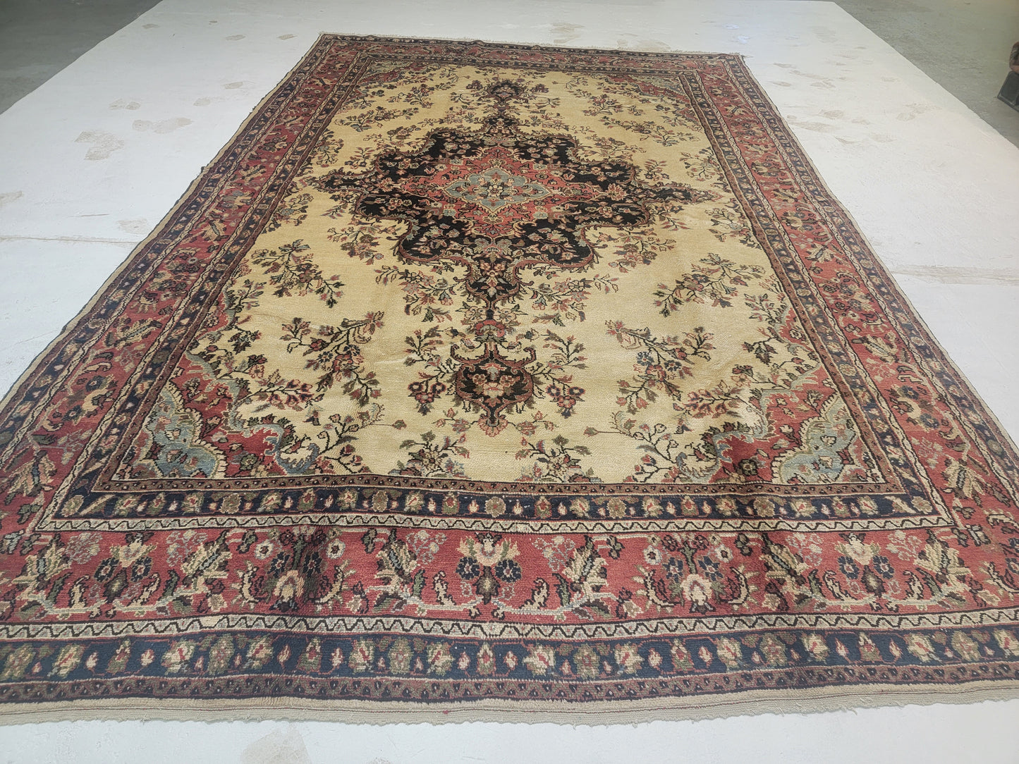 Hand-Knotted Wool Rug Tabriz Allover Design 9'6" x 15'