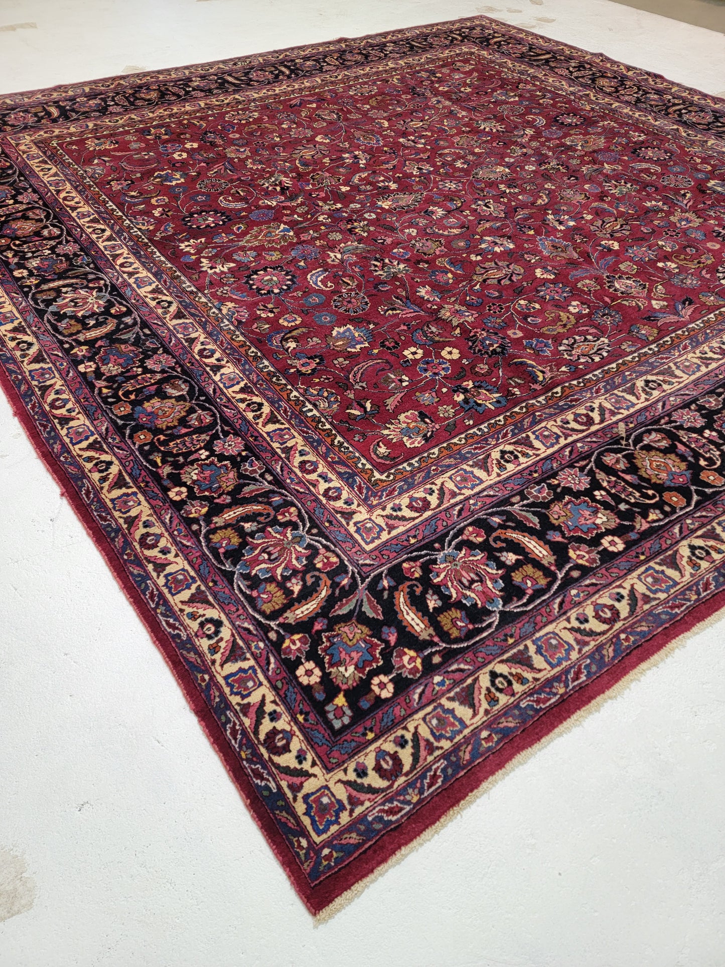 Hand-Knotted Wool Rug Persian Mashad 10'6" x 10'6"