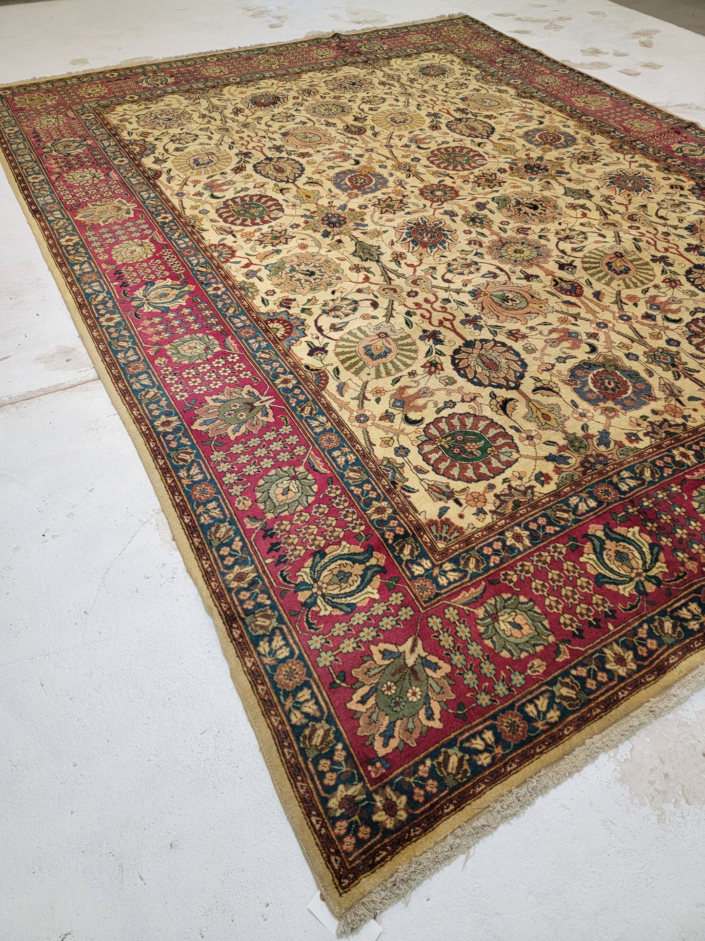 Hand-Knotted Wool Rug Allover Design tabriz 9'8" x 12'10"