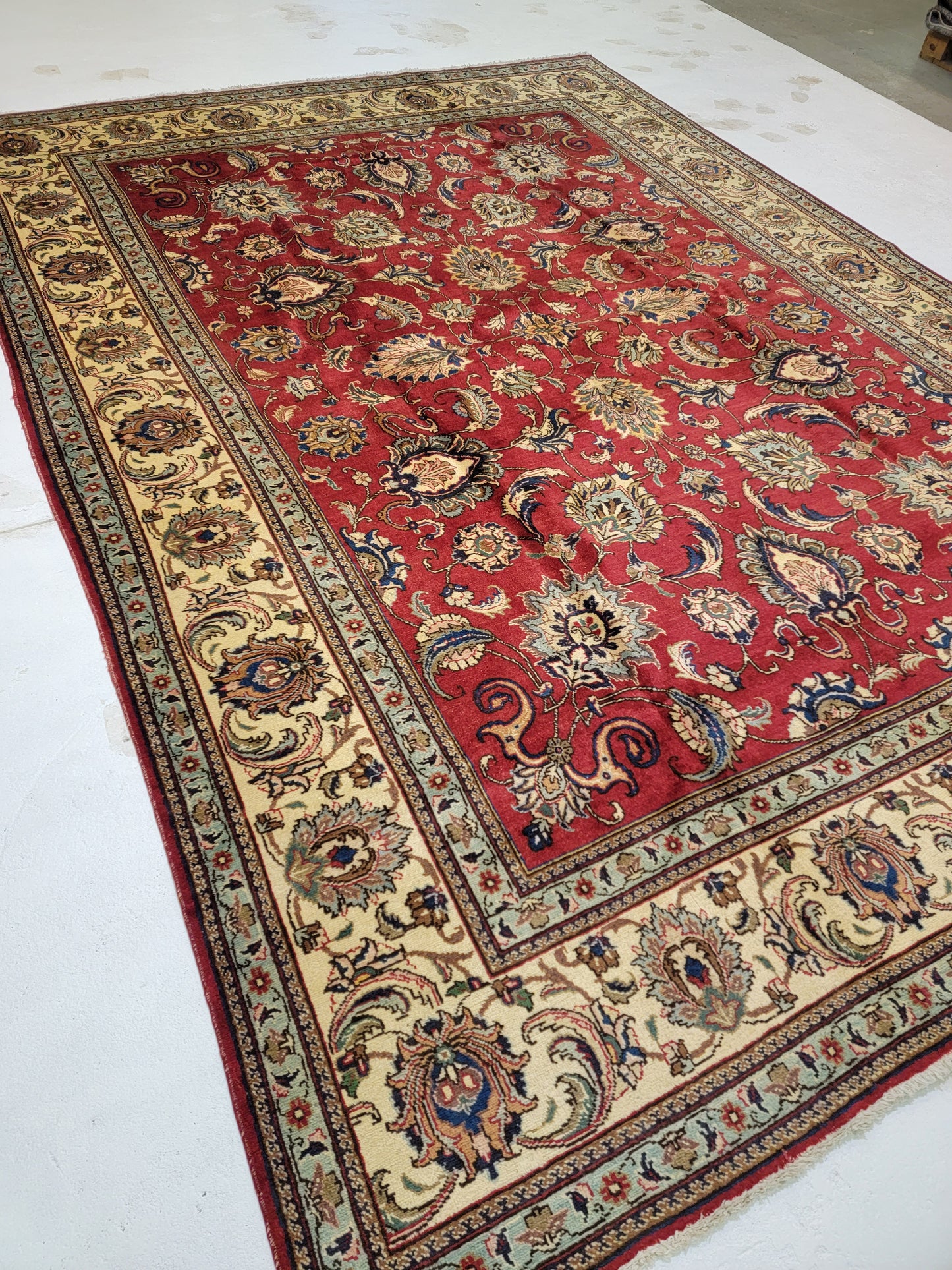 Hand-Knotted Wool Rug Tabriz allover Design 9'6" x 13'
