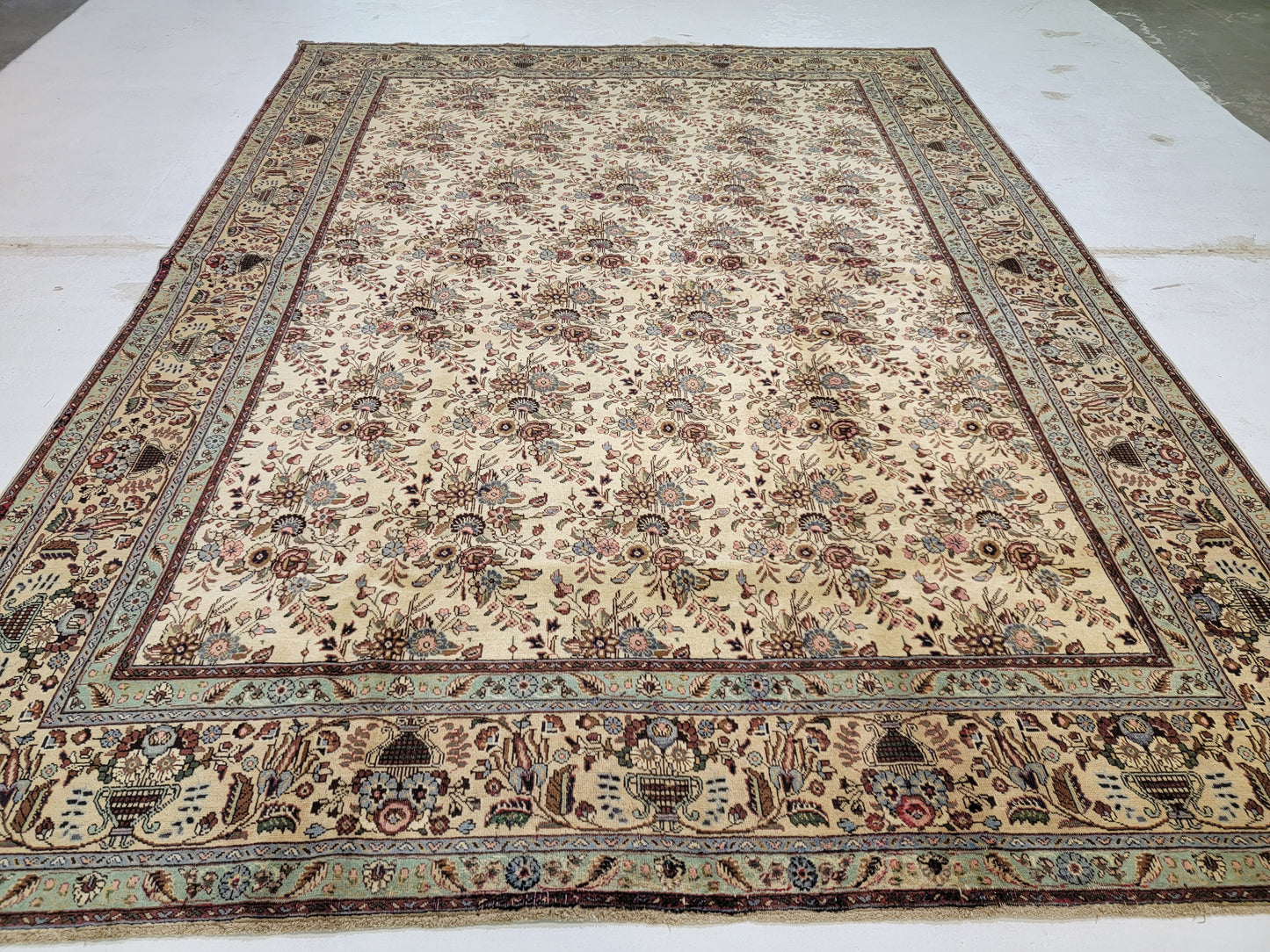 Hand-Knotted Wool Rug Persian Tabriz 9'9" x 12'10"