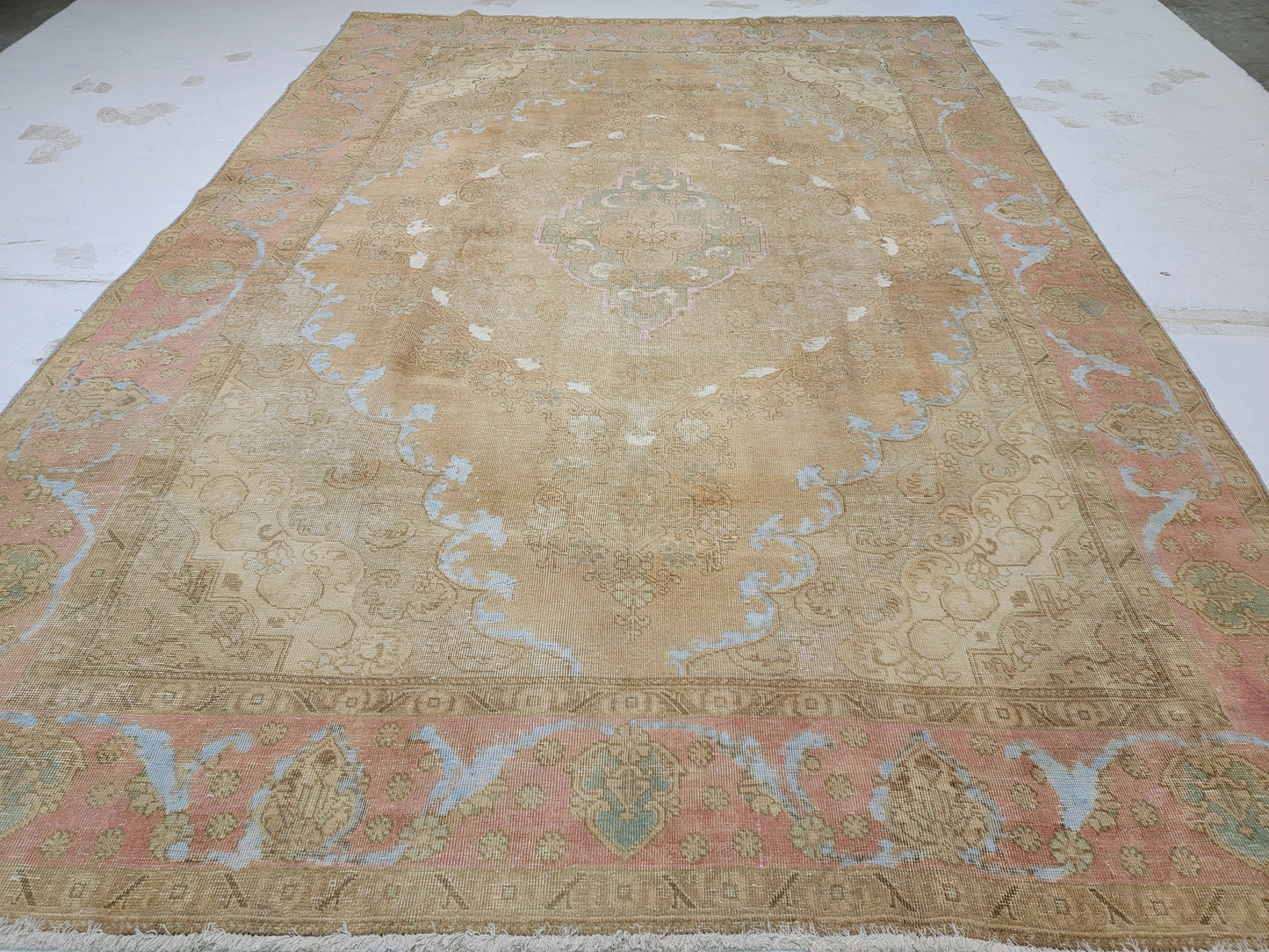 Hand-Knotted Wool Rug Tabriz destressed white 9'4" x 13'4"