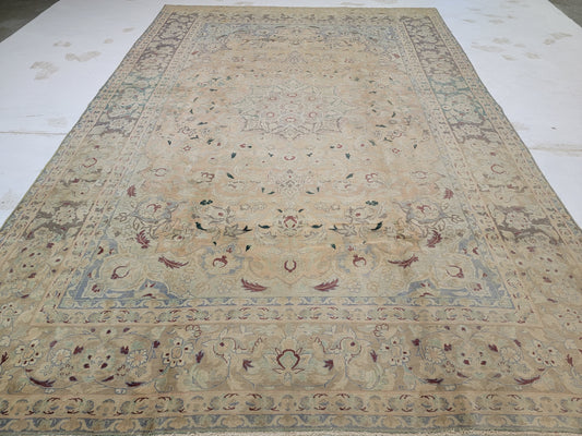 Hand-Knotted Wool Rug Persian Tabriz 8'11" x 13'5"