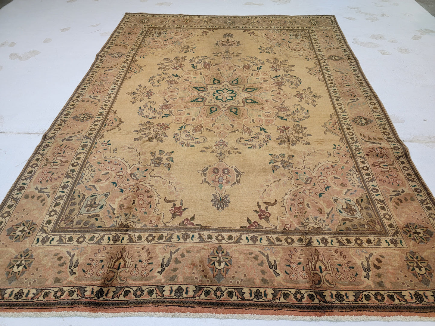 Hand-Knotted Wool Rug Tabriz Tea wash 8' x 11'2"