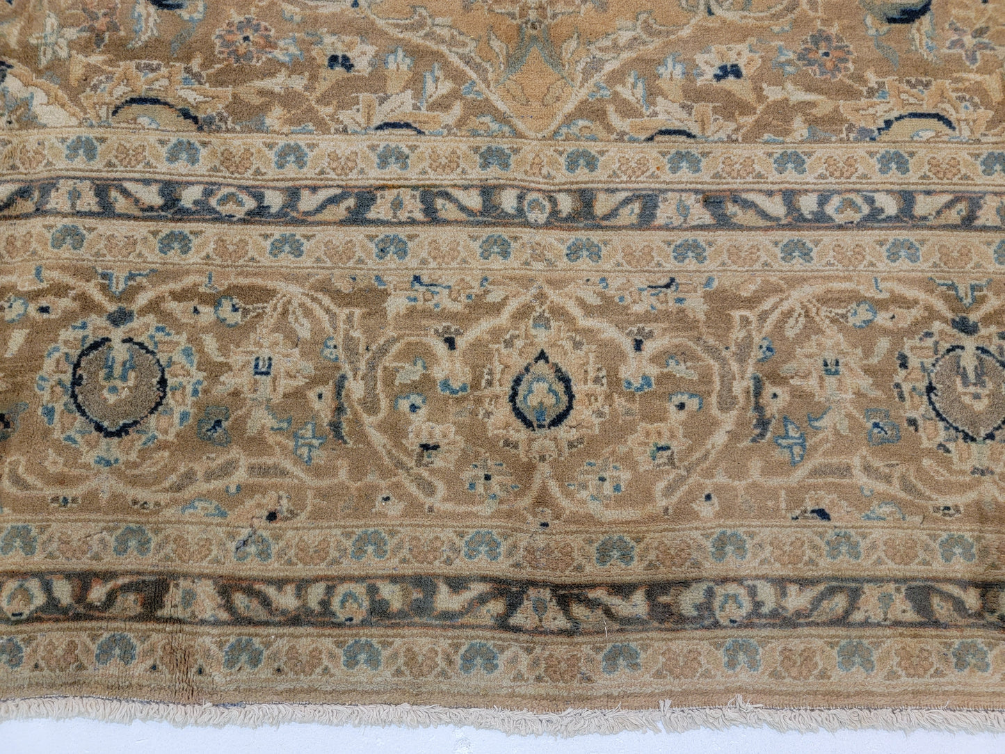 Hand-Knotted Wool Rug Persian Kashan Medallion 9'4" x 12'11"