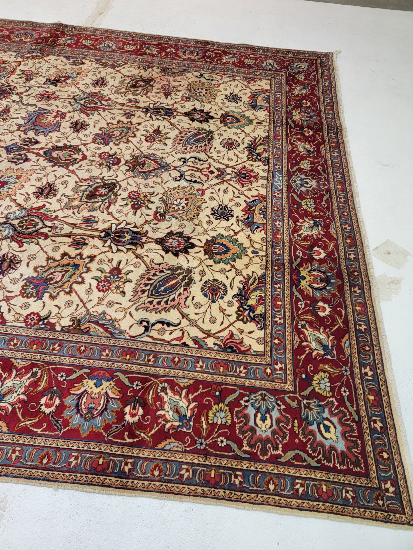 Hand-Knotted Wool Rug Tabriz Allover Design 9'8" x 13'9"