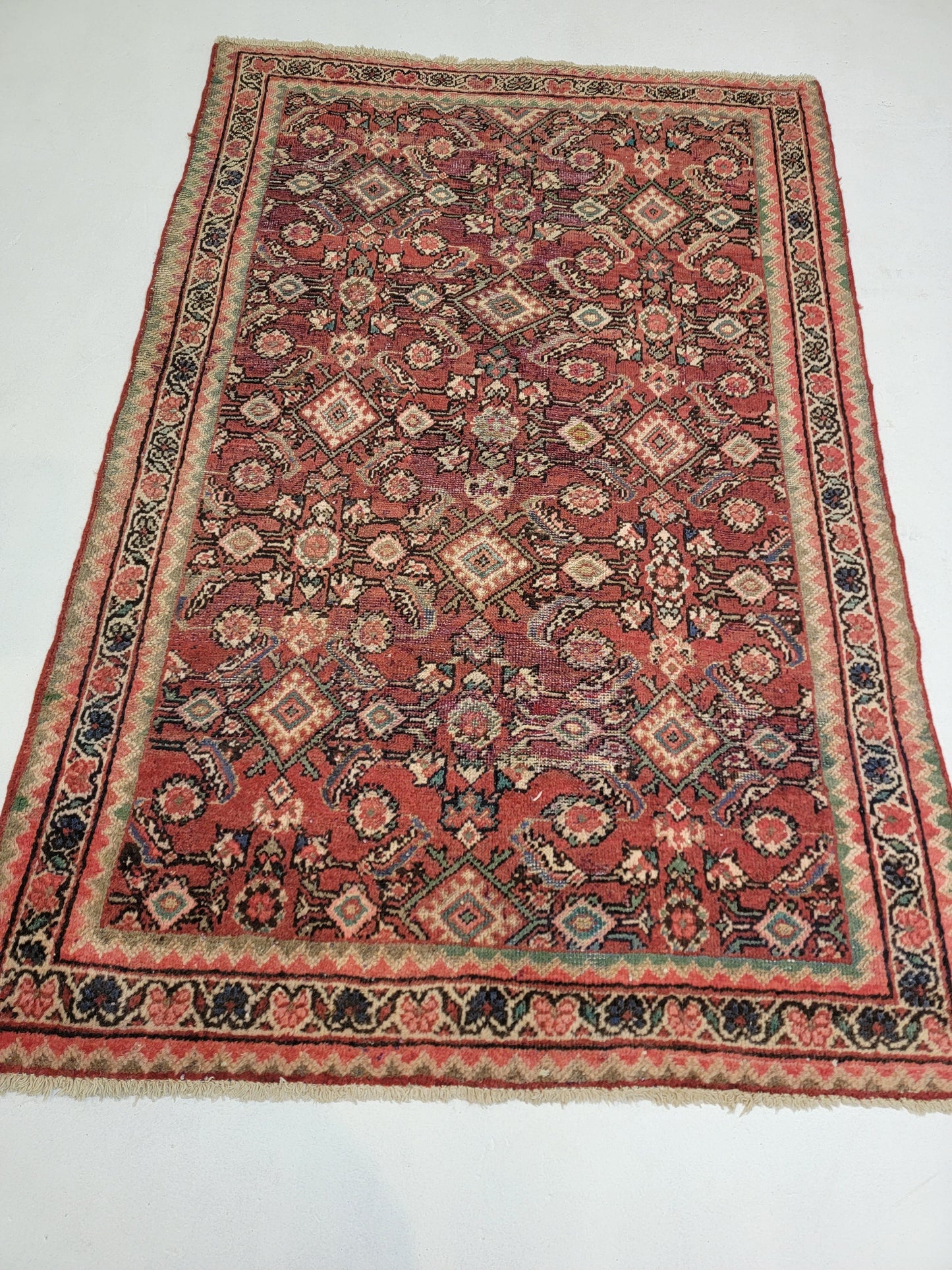 Hand-Knotted Wool Rug Persian Mahal  4'4" x 6'7"