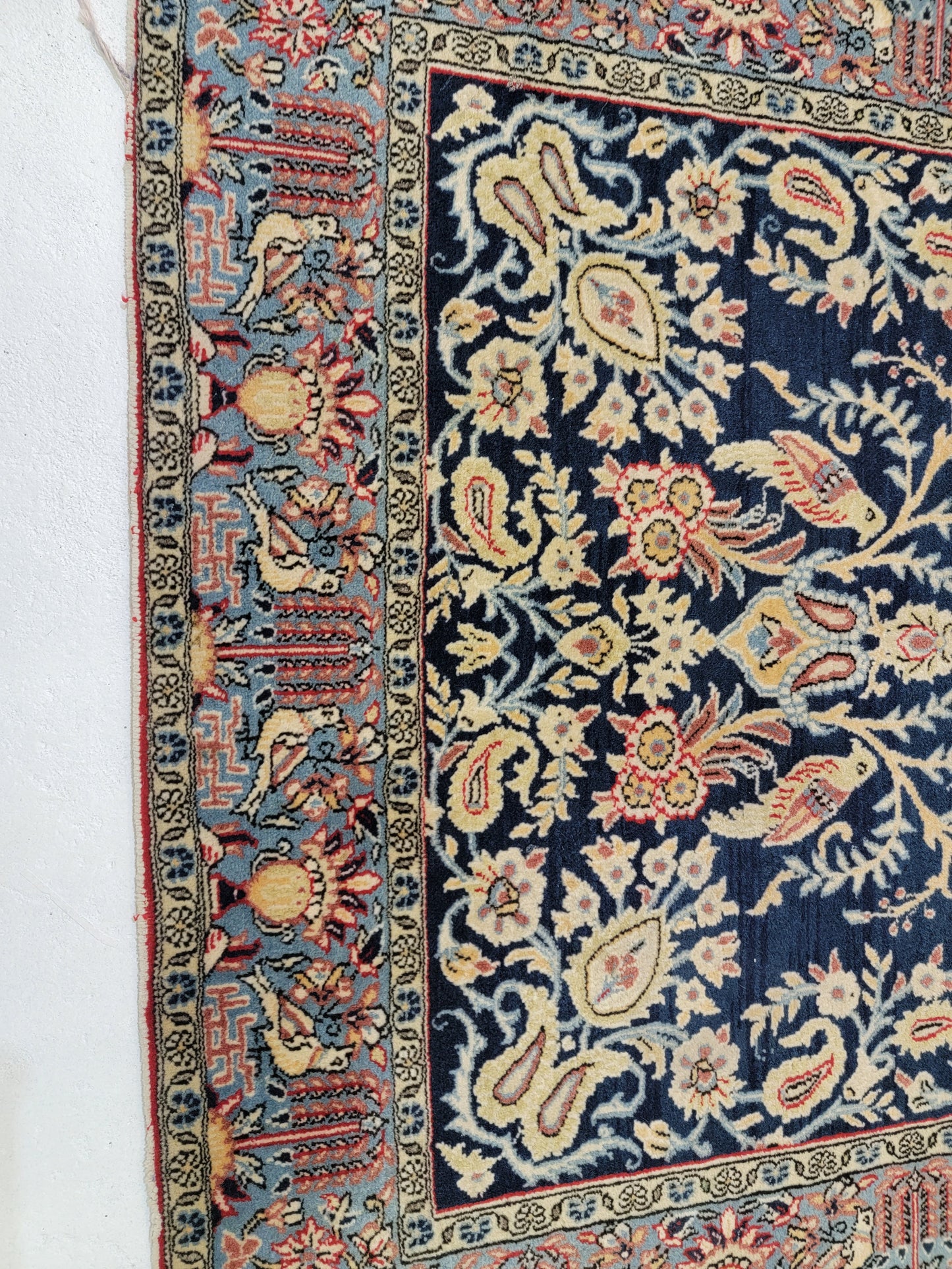 Hand-Knotted Wool Rug Qum 3'5" x 5'5" Medallion