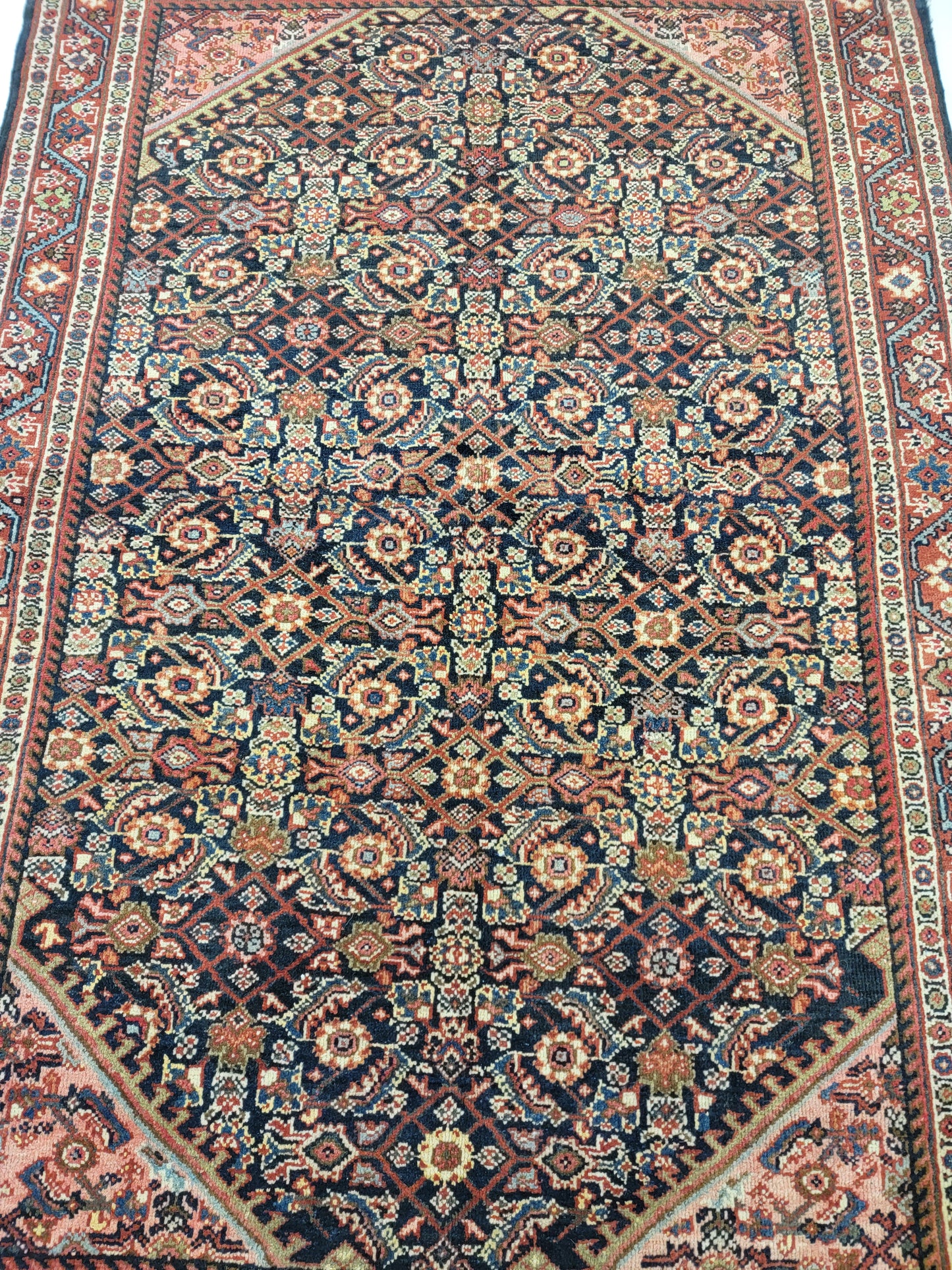 Hand-Knotted Wool Persian Meshk abad/Sultan abad 4'4" x 6'6"