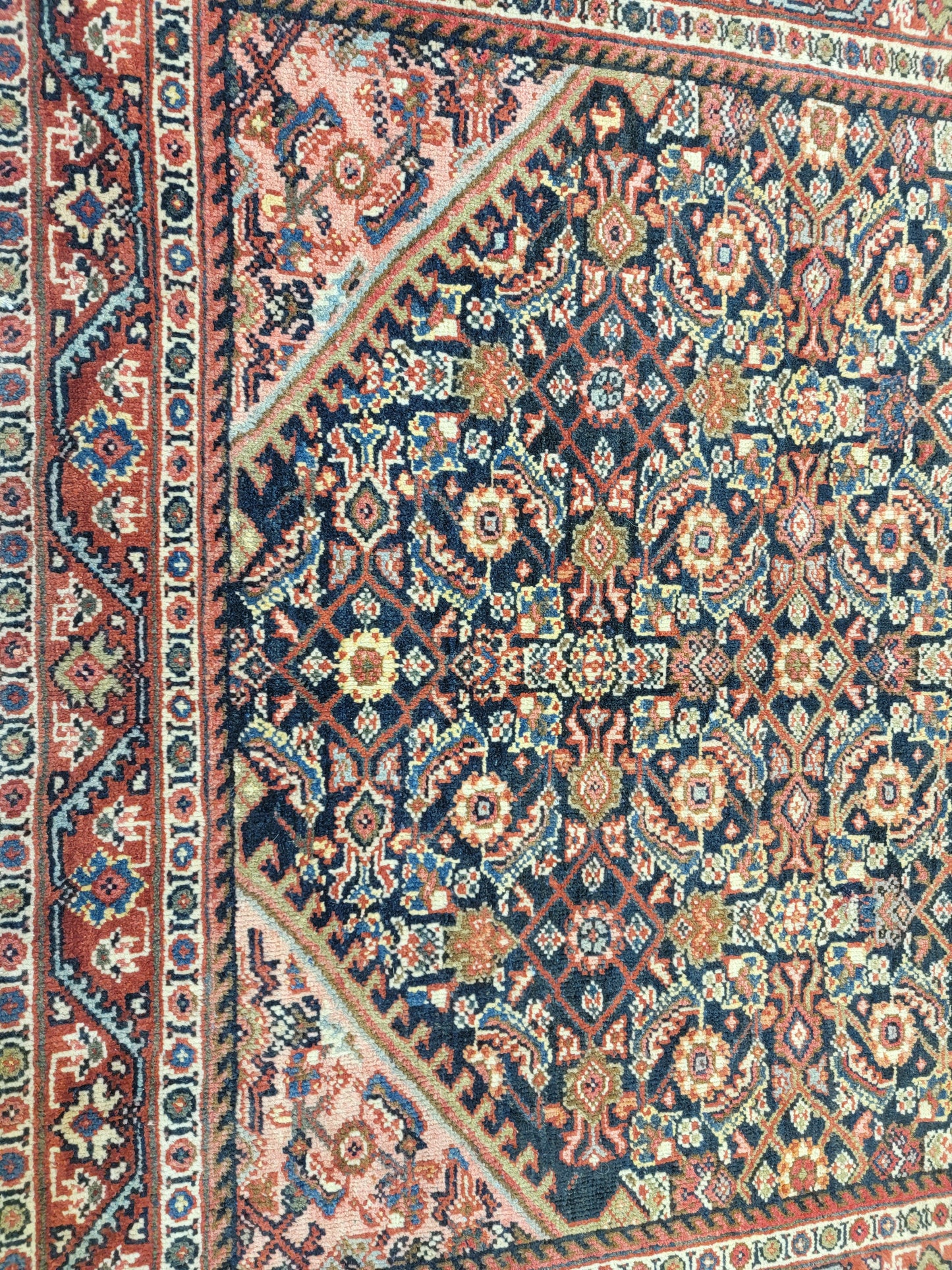Hand-Knotted Wool Persian Meshk abad/Sultan abad 4'4" x 6'6"