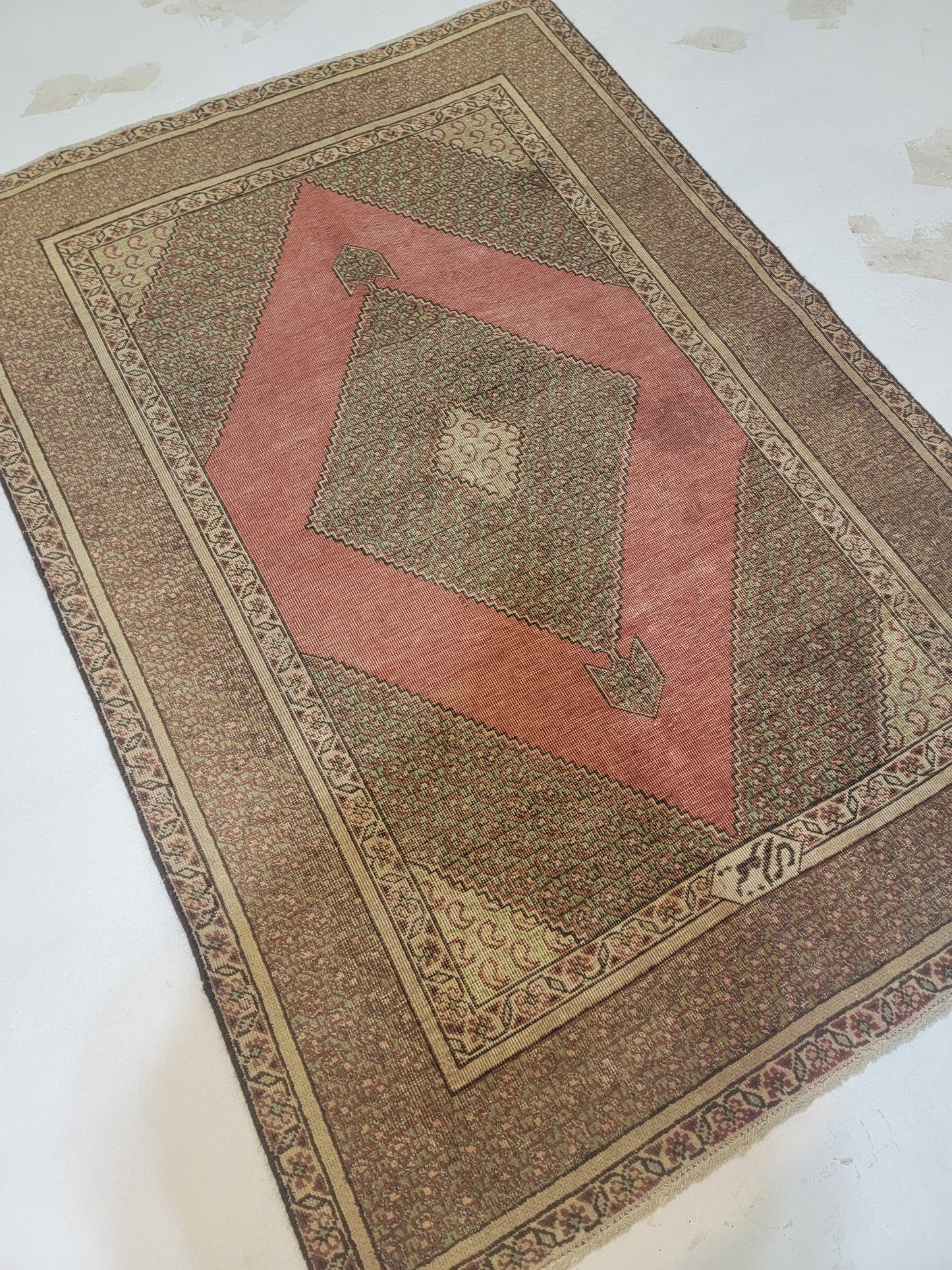 Hand-Knotted Wool Persian Tabriz 4'4" x 6'2"