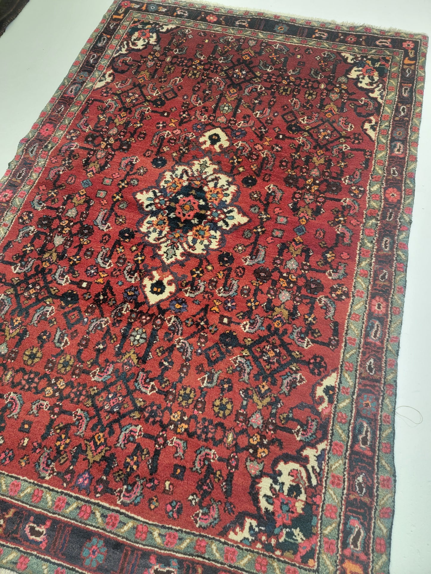 Hand-Knotted Wool Rug Bijar 4'3" x 6'5"