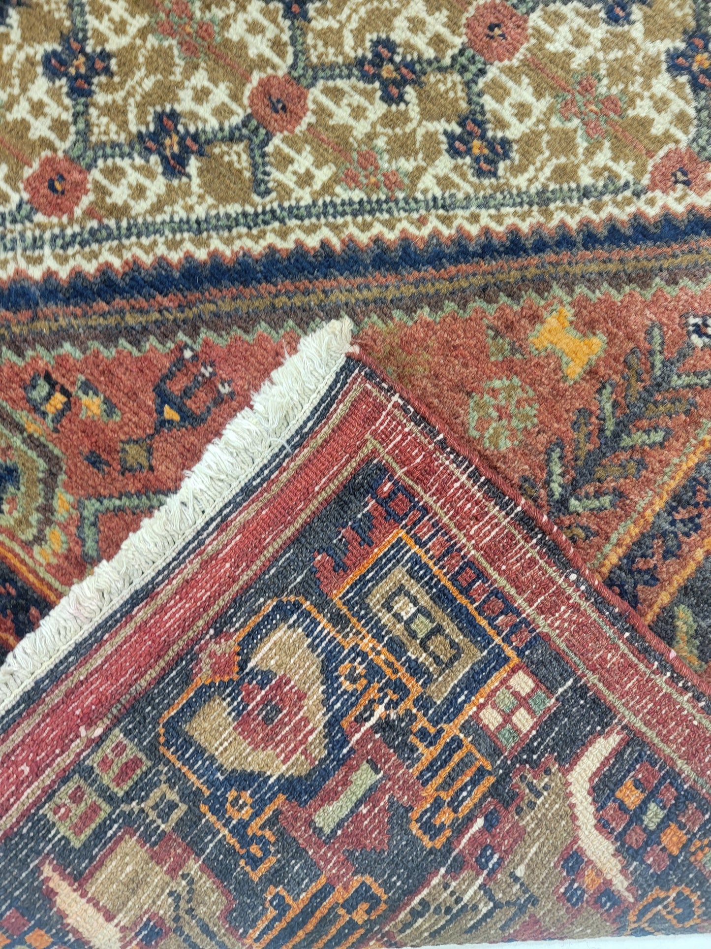Hand-Knotted Wool Rug Malayer 4'3" x 6'3"