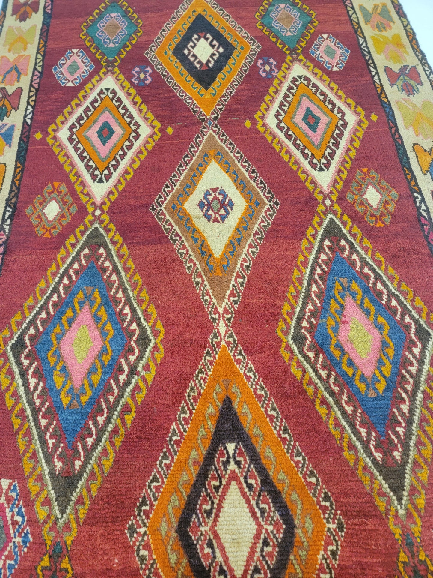 Hand-Knotted Wool Rug Shiraz 3'11" x 7'3"