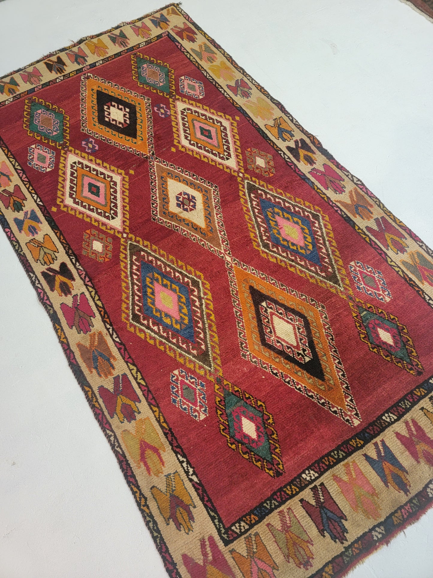 Hand-Knotted Wool Rug Shiraz 3'11" x 7'3"