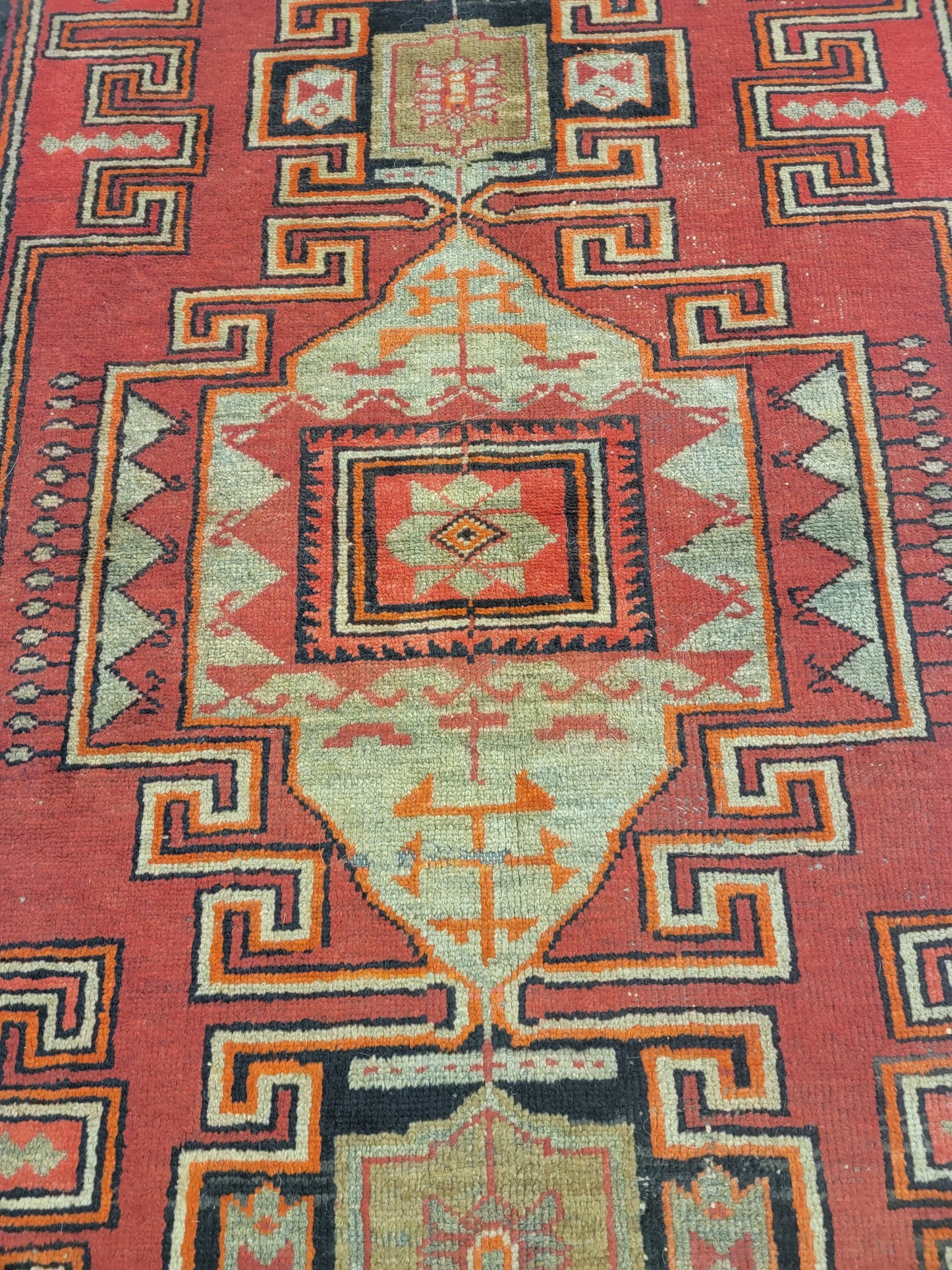 Hand-Knotted Wool Rug Sarab 4'2" x 5'11"