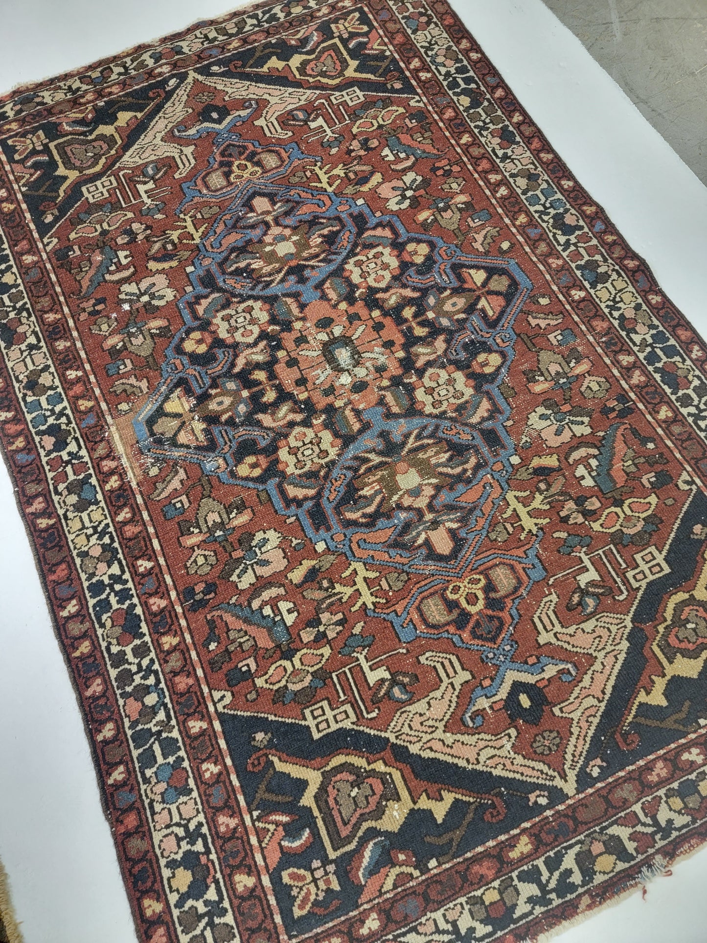 Hand-Knotted Wool Rug Bakhtiari 4'3" x 6'4"