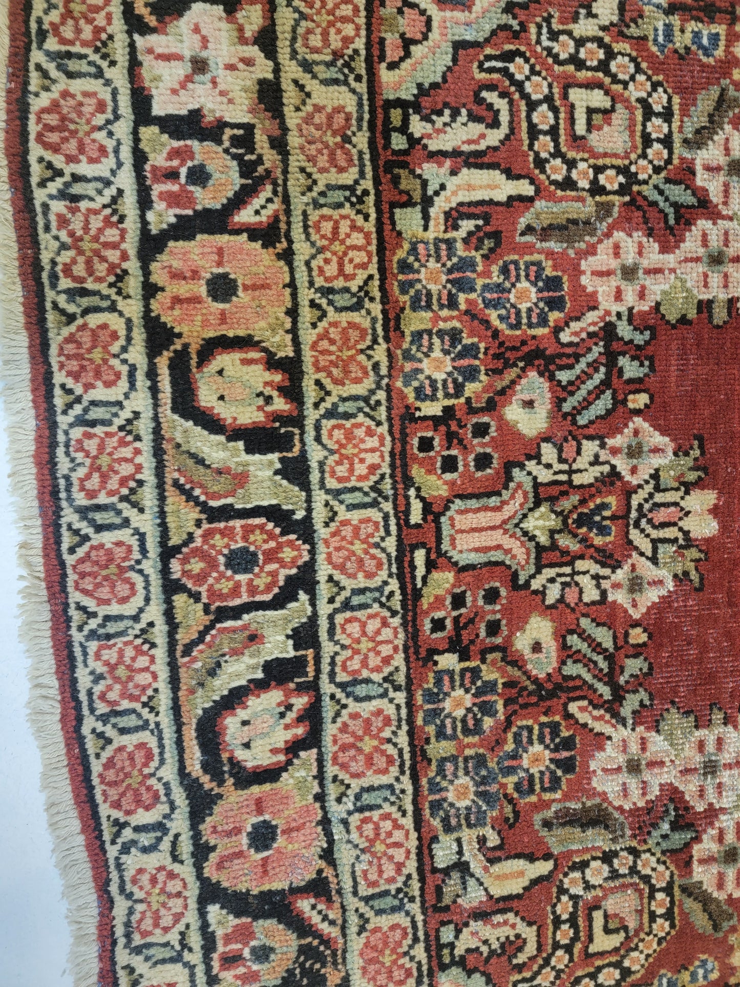 Hand-Knotted Wool Rug Mahal 4'1" x 6'8"