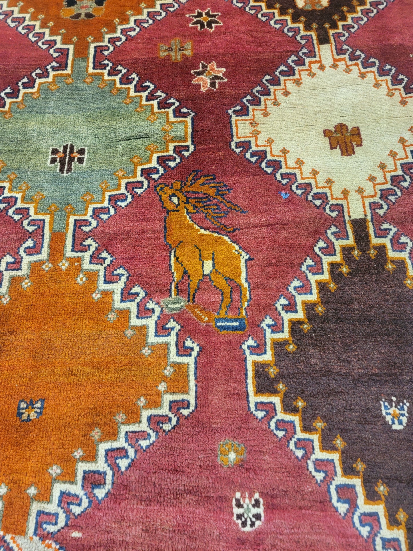 Hand-Knotted Wool Rug Shiraz 4'5" x 7'1"