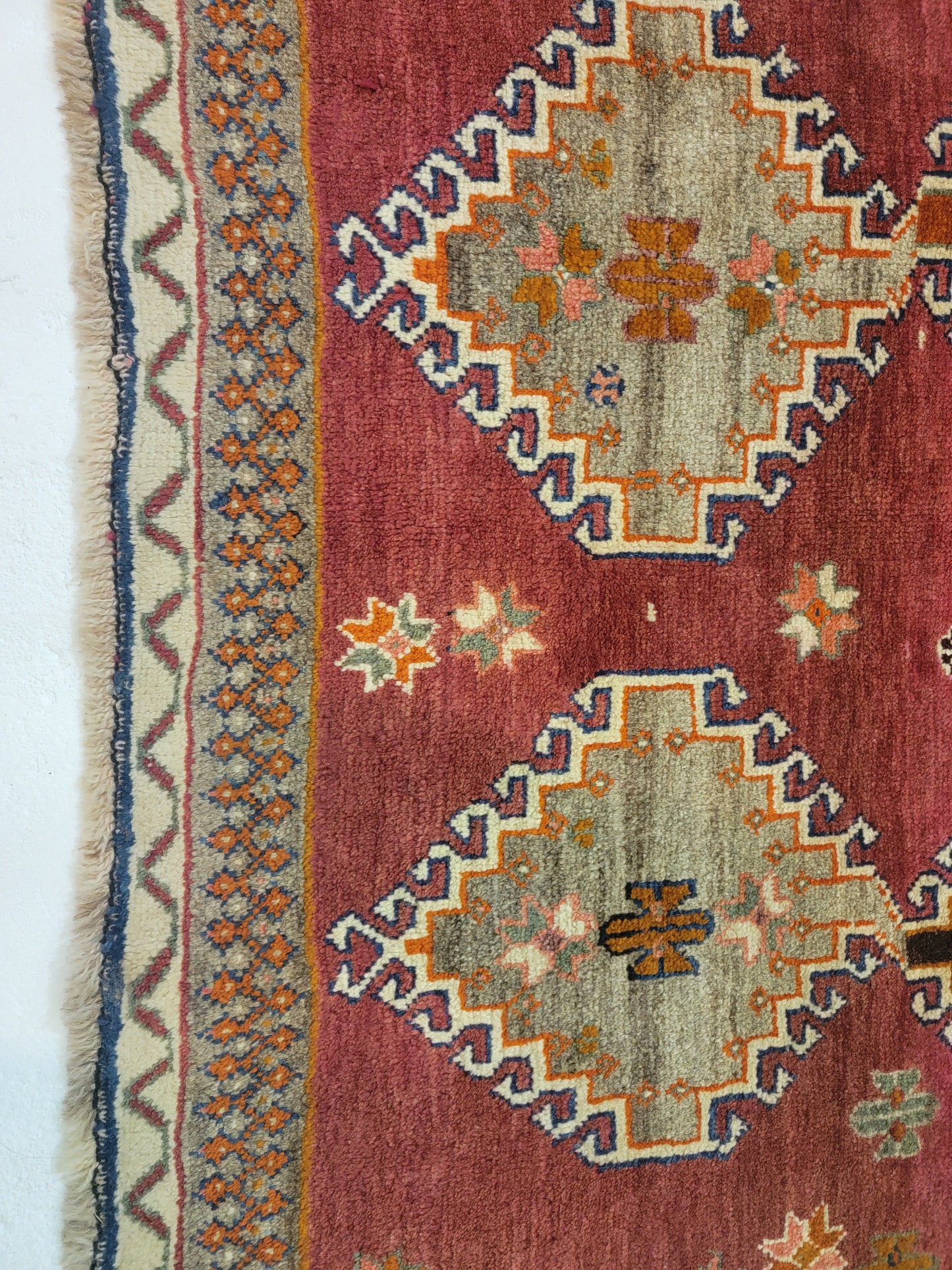 Hand-Knotted Wool Rug Shiraz 4'5" x 7'1"