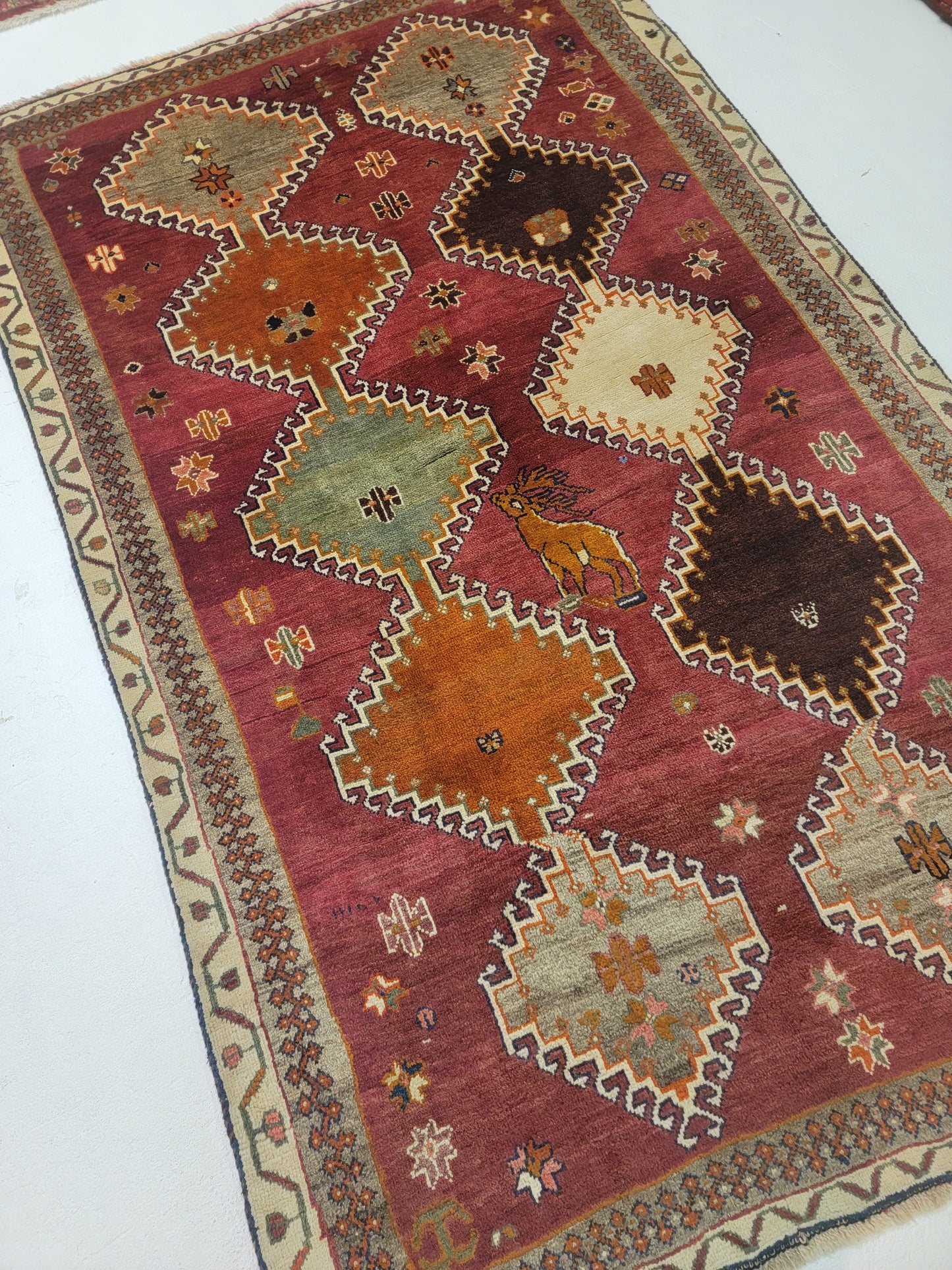 Hand-Knotted Wool Rug Shiraz 4'5" x 7'1"