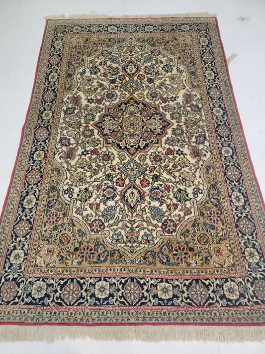 Hand-Knotted Wool Rug Qum 4'7" x 7'5"