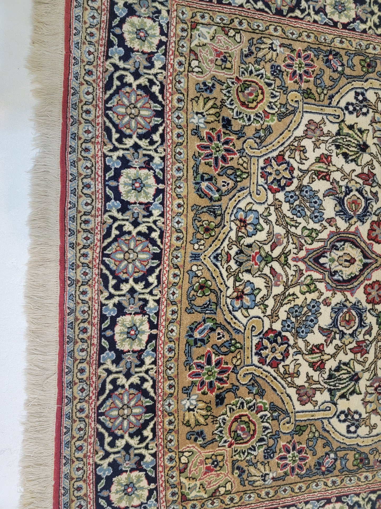 Hand-Knotted Wool Rug Qum 4'7" x 7'5"