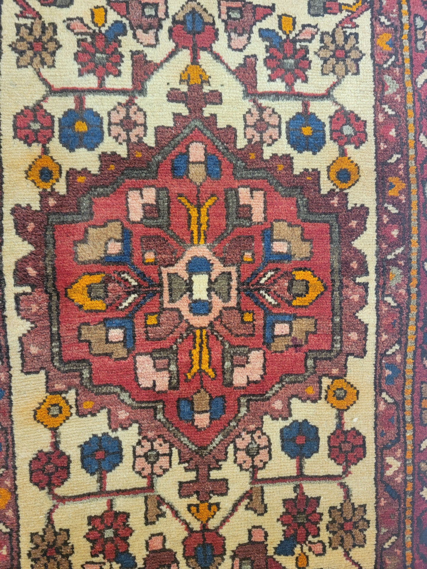 Hand-Knotted Wool Runner Hamedan Rudbar 2'7" x 9'8"