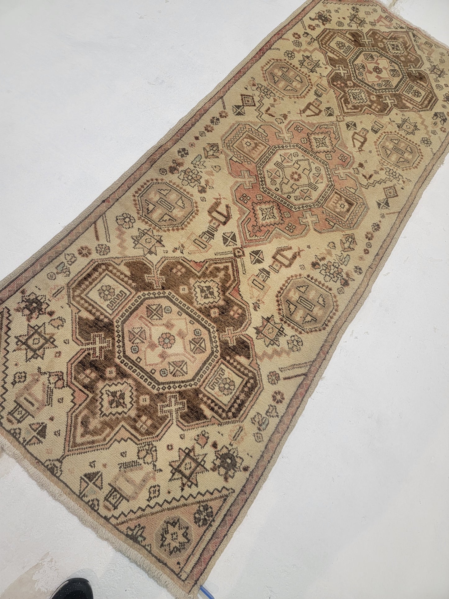 Hand-Knotted Wool Runner Meshkin 2'9" x 7'4"