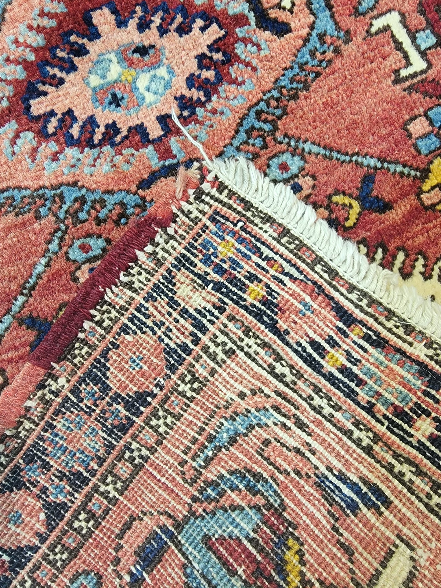 Hand-Knotted Wool Rug Heriz 2'4" x 4'10"