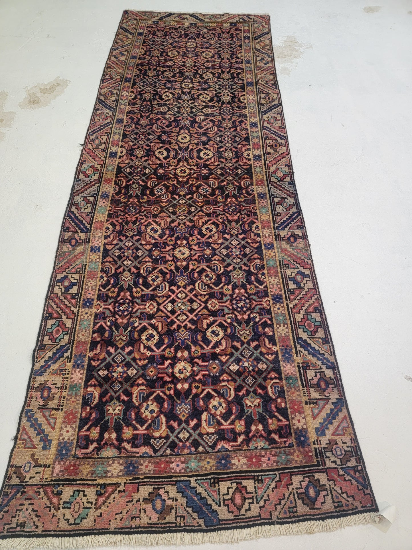Hand-Knotted Wool Gallery Size Saveh 3'4" x 9'7"