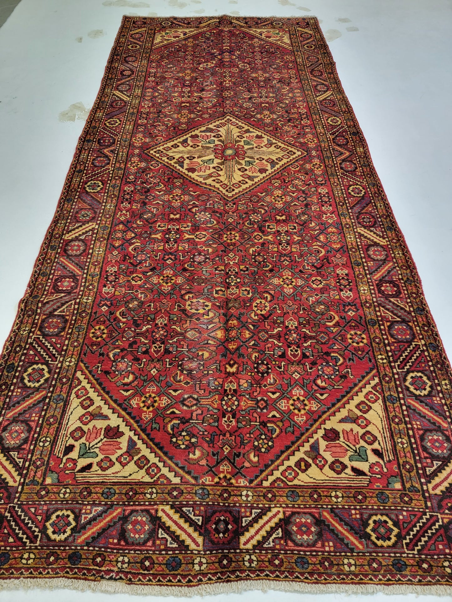 Hand-Knotted Wool Gallery Size Hosseinabad 5'4" x 13'2"