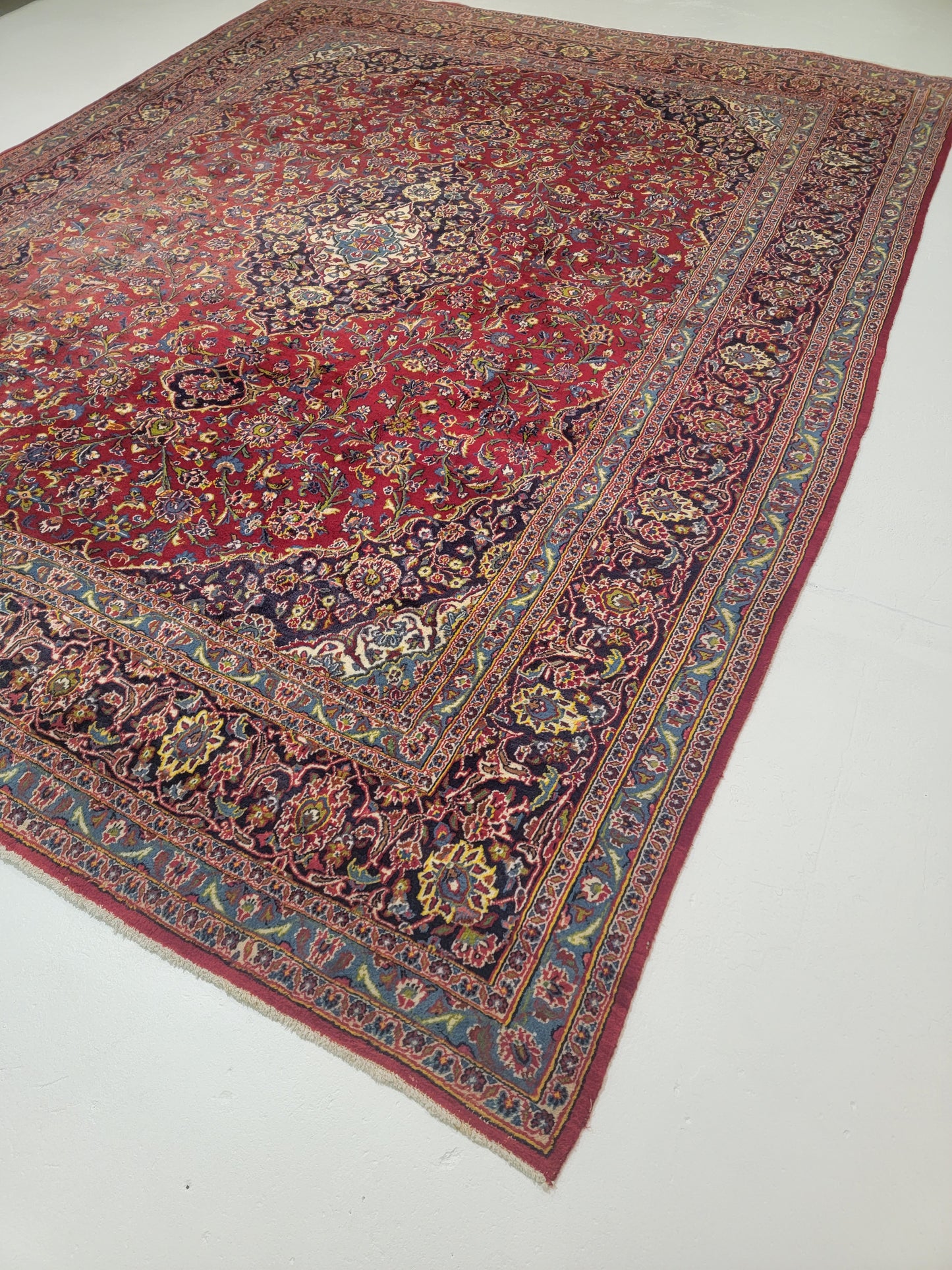 Hand-Knotted Wool Rug Kashan 9'9" x 12'11"