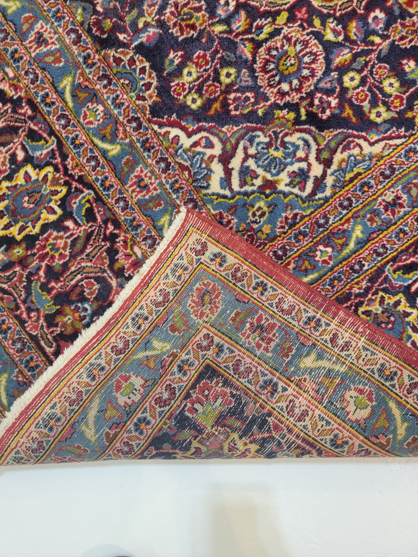 Hand-Knotted Wool Rug Kashan 9'9" x 12'11"