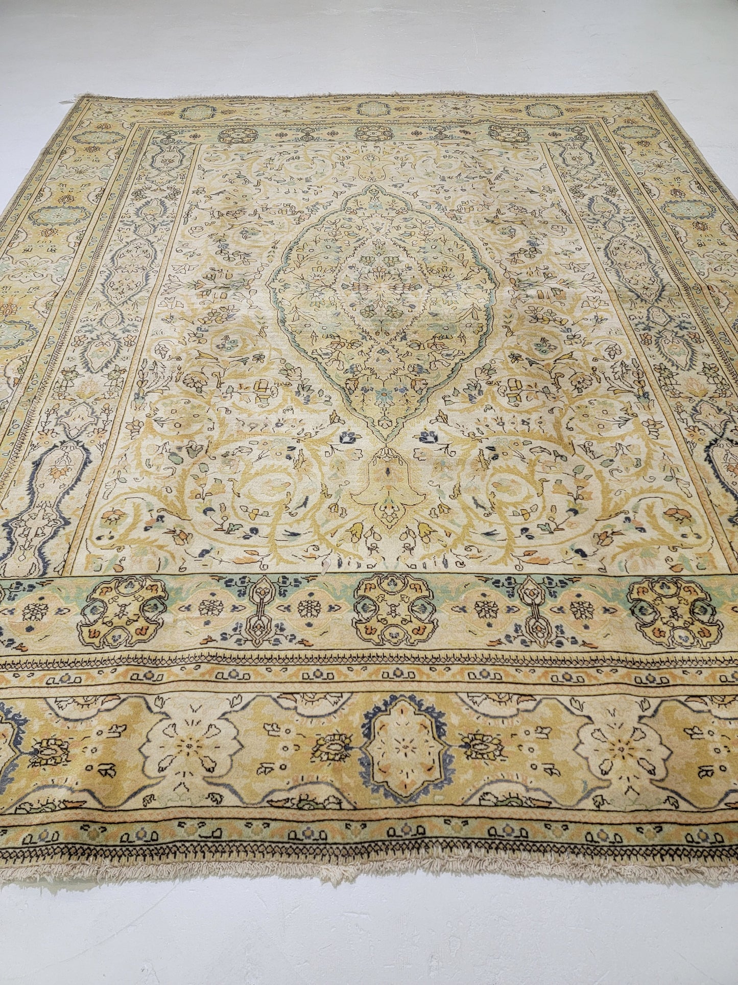 Hand-Knotted Wool Rug Tabriz Tabatabaei 9'7" x 11'8"
