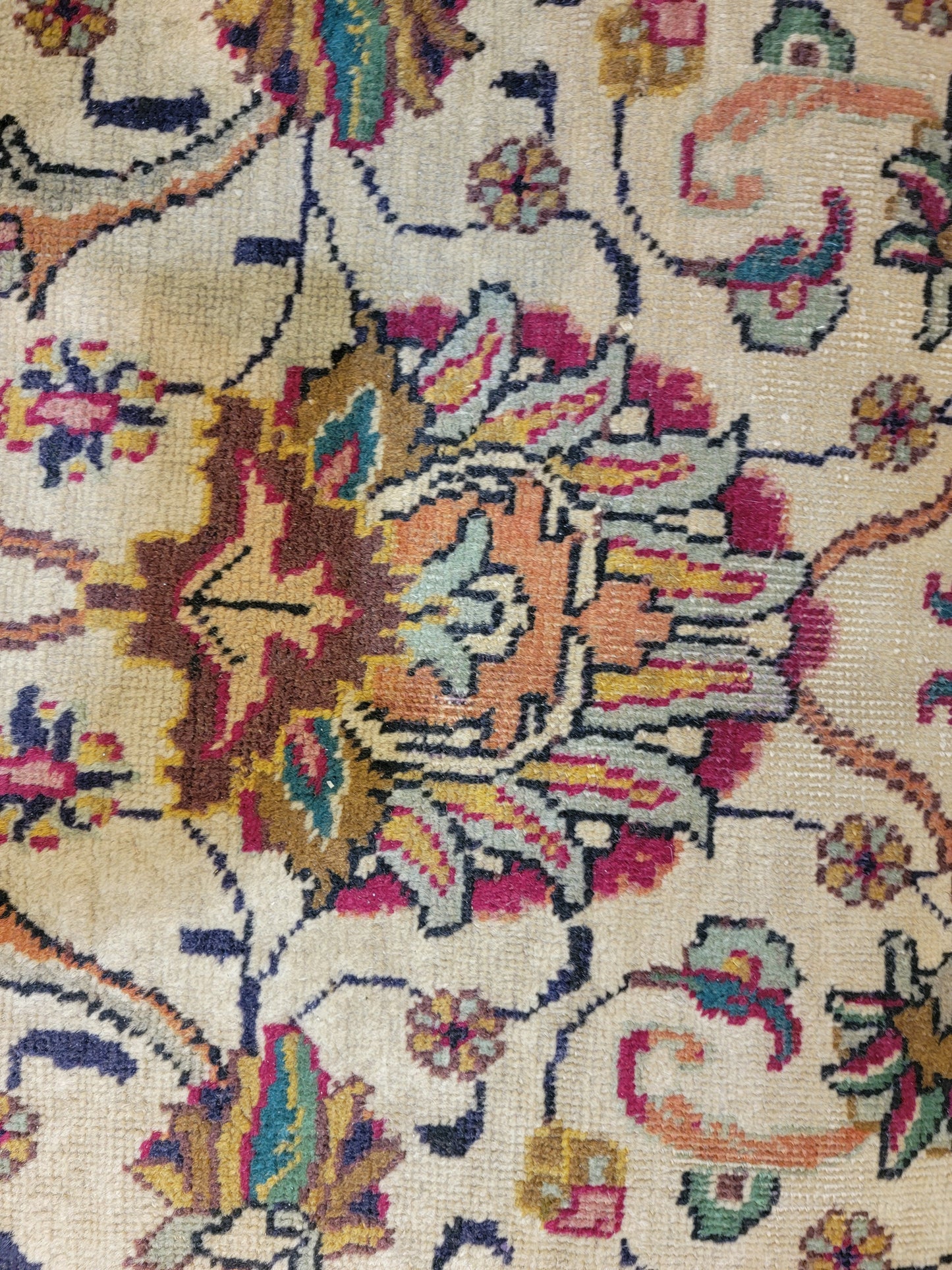 Hand-Knotted Wool Rug Tabriz 9'10" x 15'7"