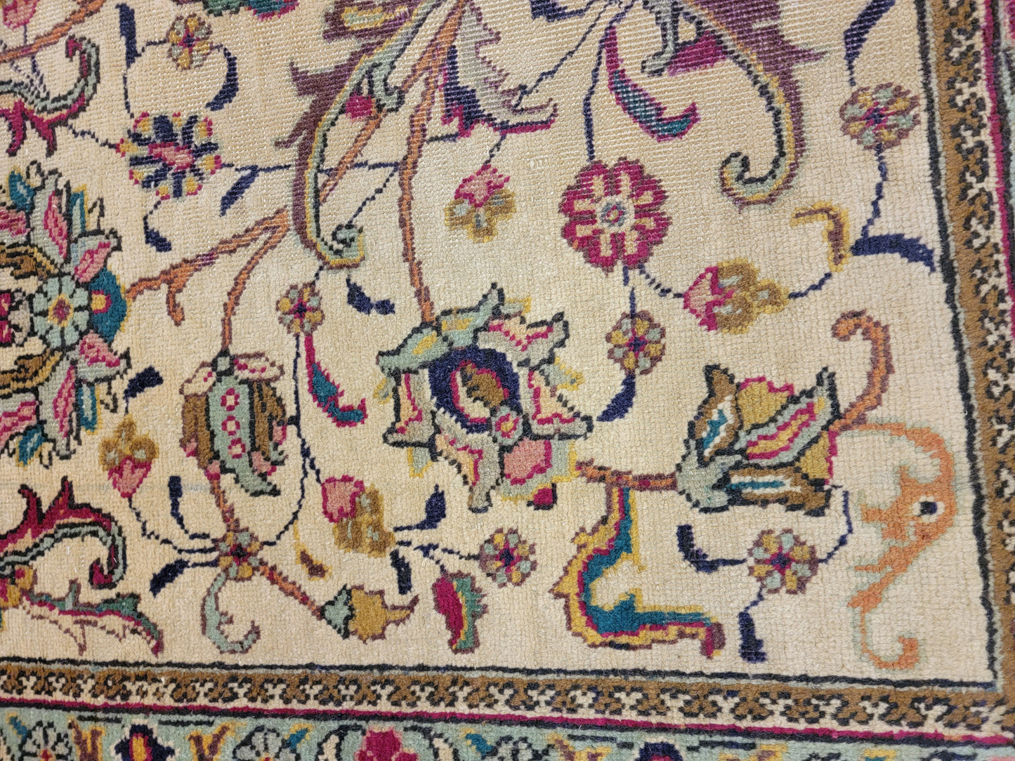 Hand-Knotted Wool Rug Tabriz 9'10" x 15'7"