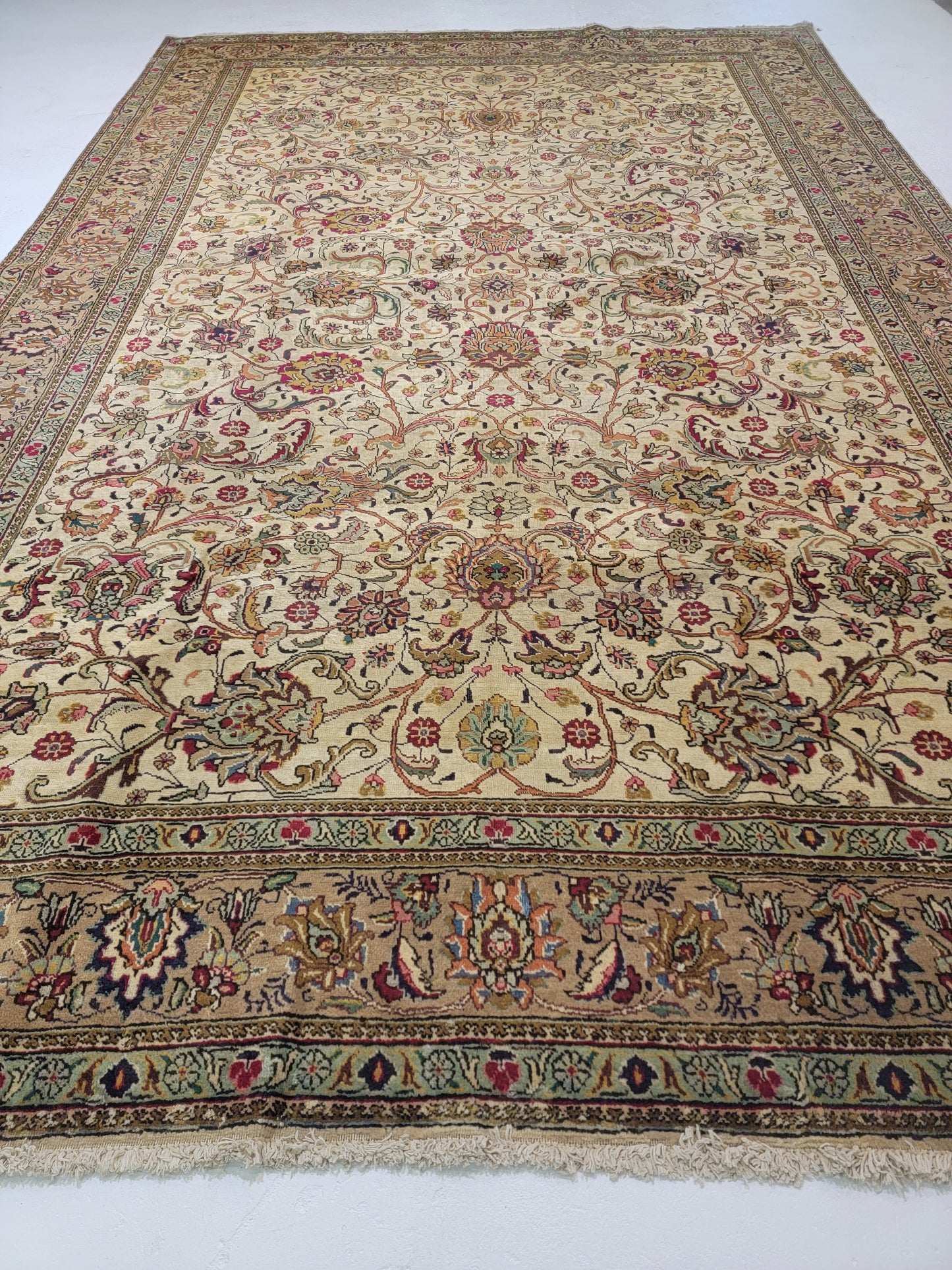 Hand-Knotted Wool Rug Tabriz 9'10" x 15'7"