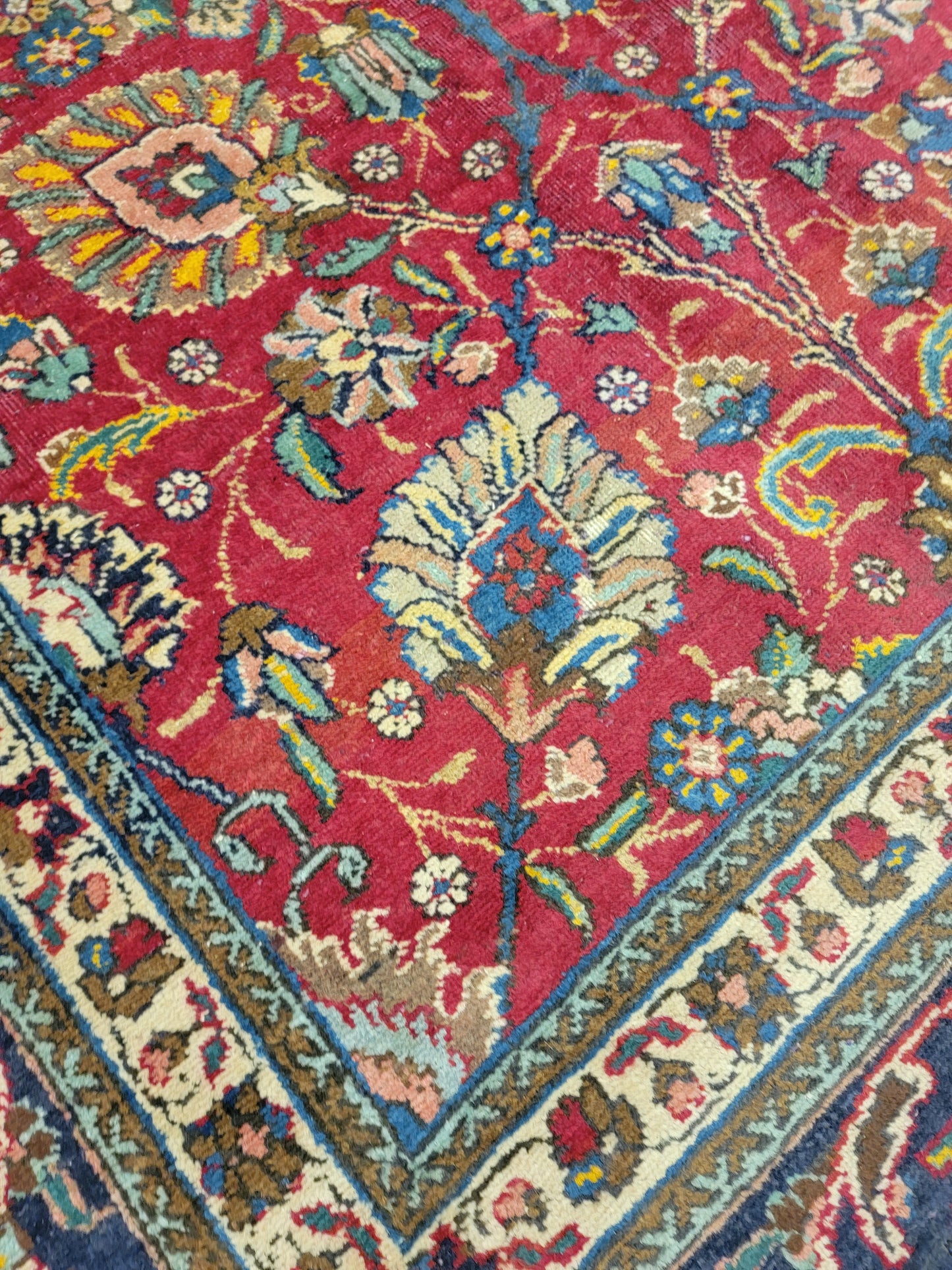 Hand-Knotted Wool Rug Tabriz 9'6" x 11'1"